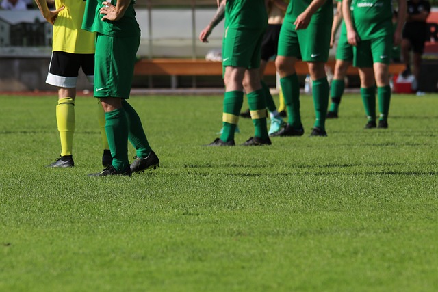 打破沉默！尼斯主席、英力士体育总裁公开谴责尼斯极端球迷